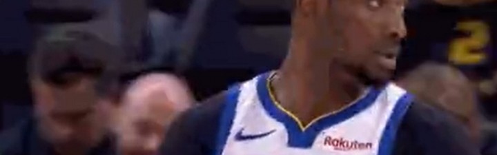 九游娱乐入口-将分差缩小到20分！库明加连续打进2+1 库里替补席鼓掌庆祝